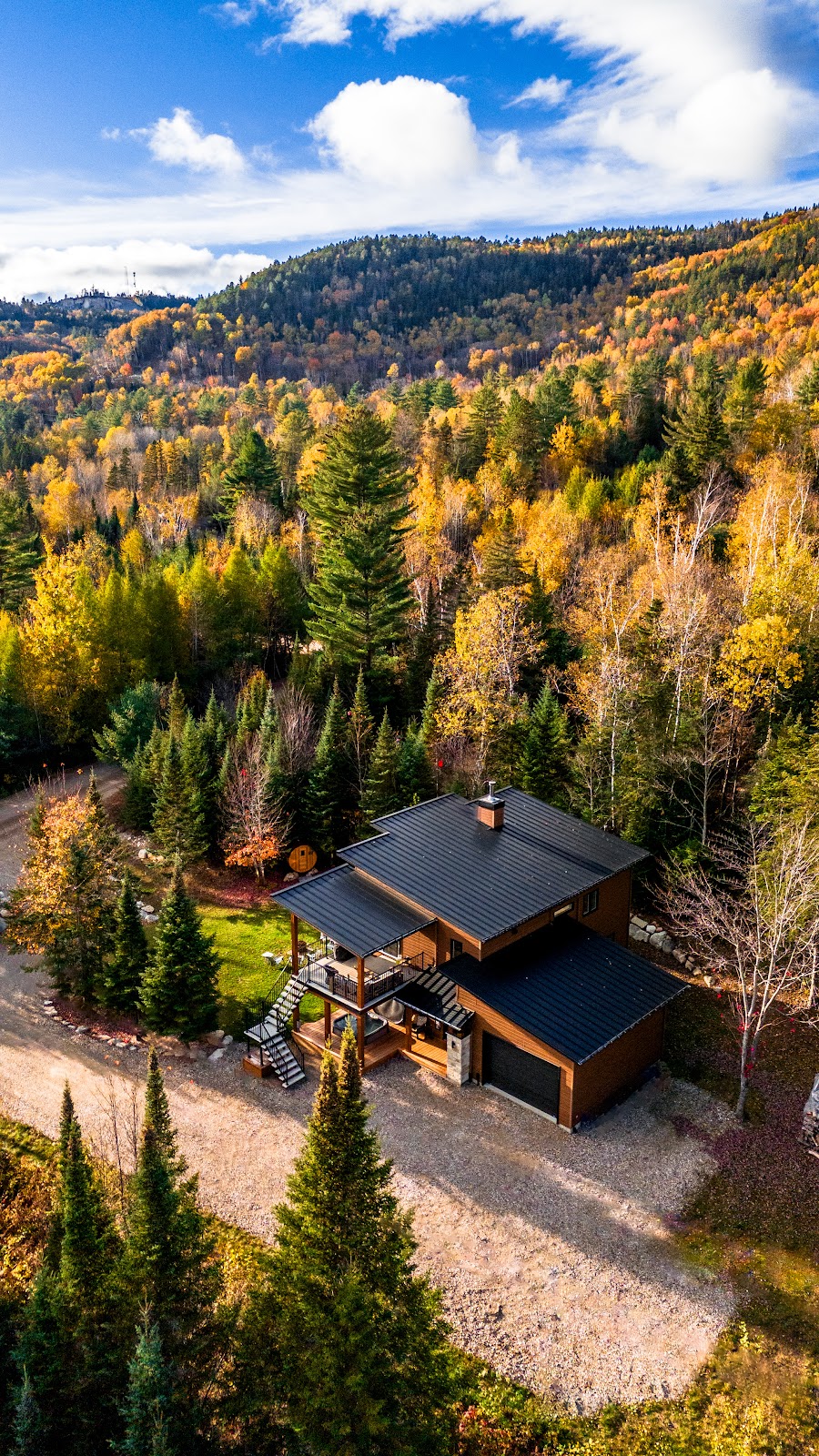 Chalet Royal | 50 Rue Boise-Royal, Saint-Côme, QC J0K 2B0, Canada | Phone: (514) 503-9314