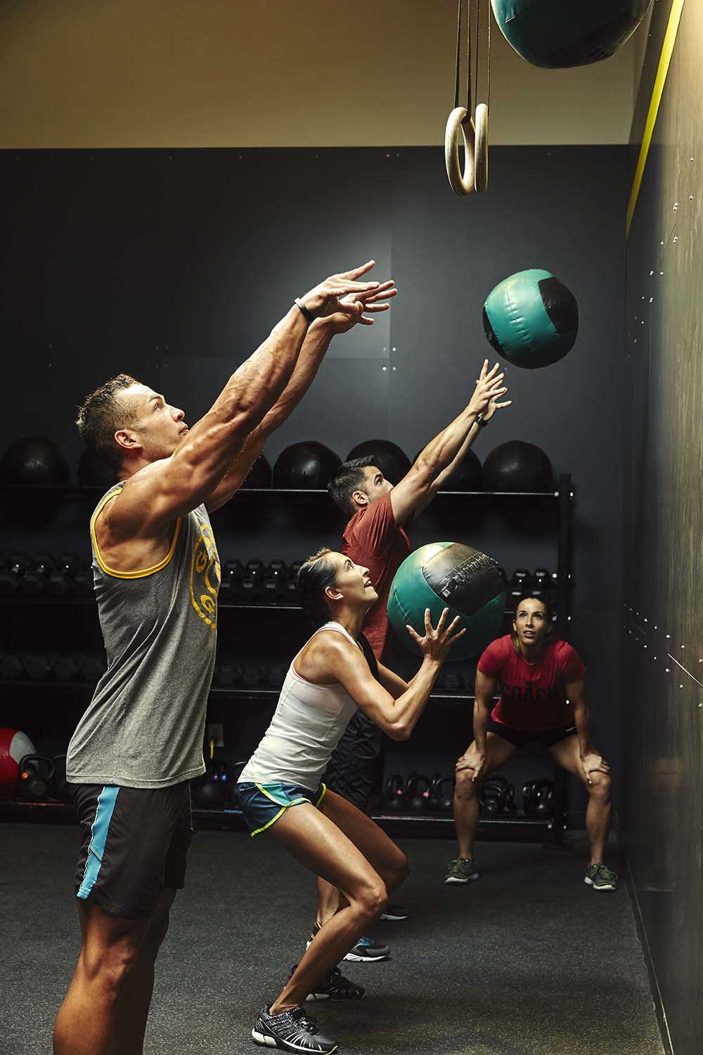 Golds Gym Laval | 1164 Rue Desserte O, Laval, QC H7X 4C9, Canada | Phone: (514) 548-4653