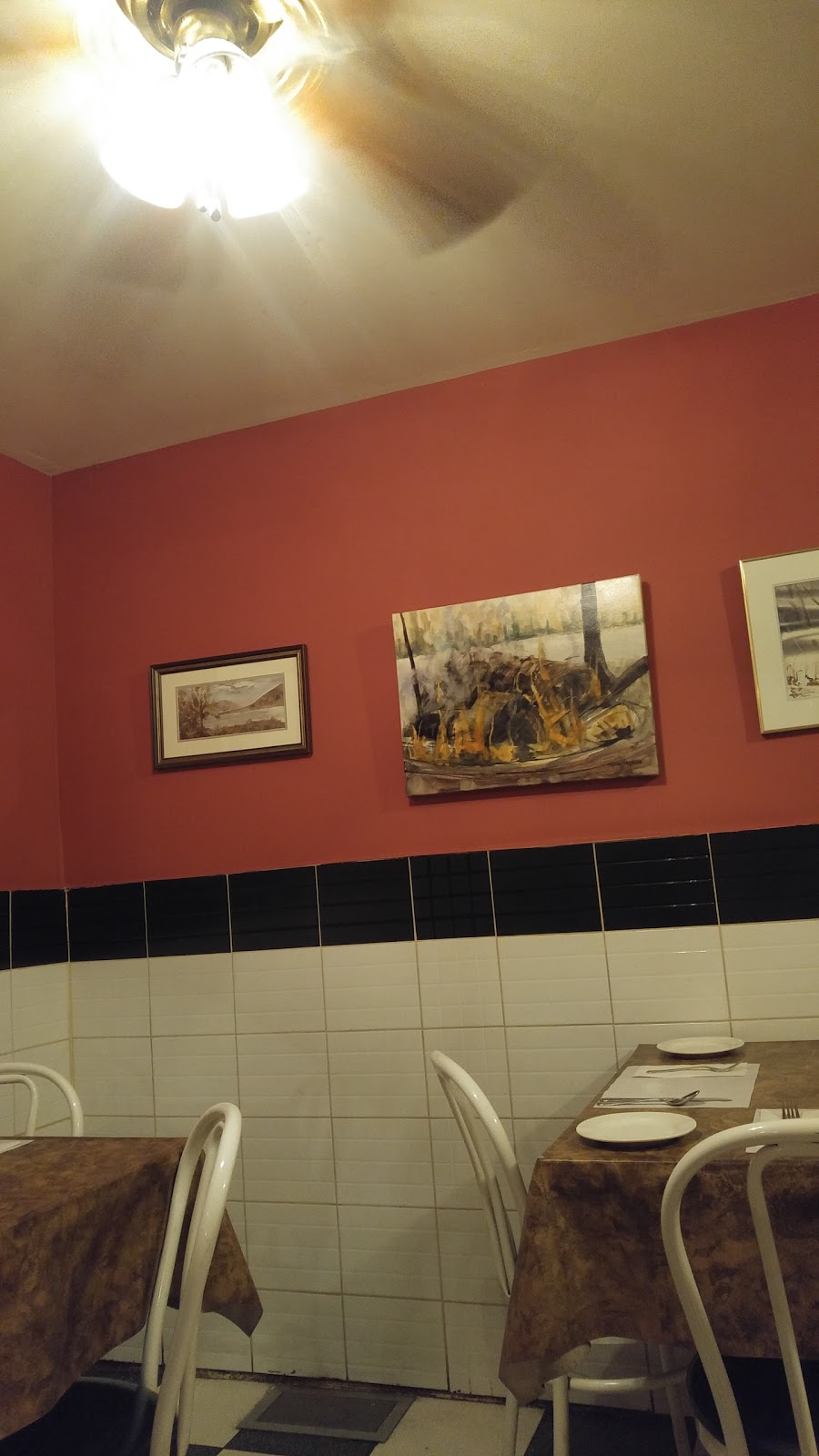 Pizarros | 366 Marguerite Ave, Vanier, ON K1L 6S5, Canada | Phone: (613) 747-7777