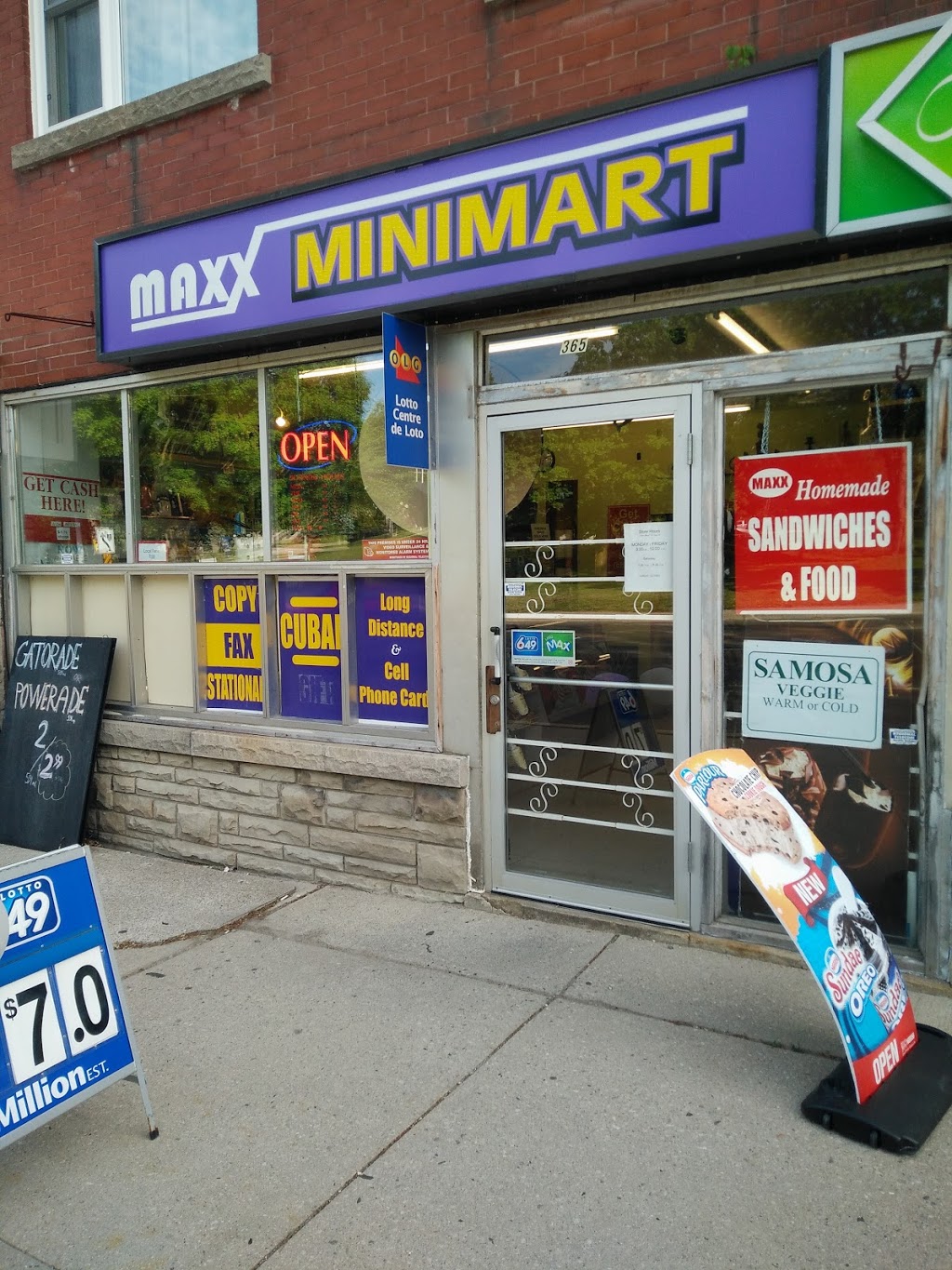 Maxx Mini Mart | 365 Gordon St, Guelph, ON N1G 1X8, Canada | Phone: (519) 767-0720