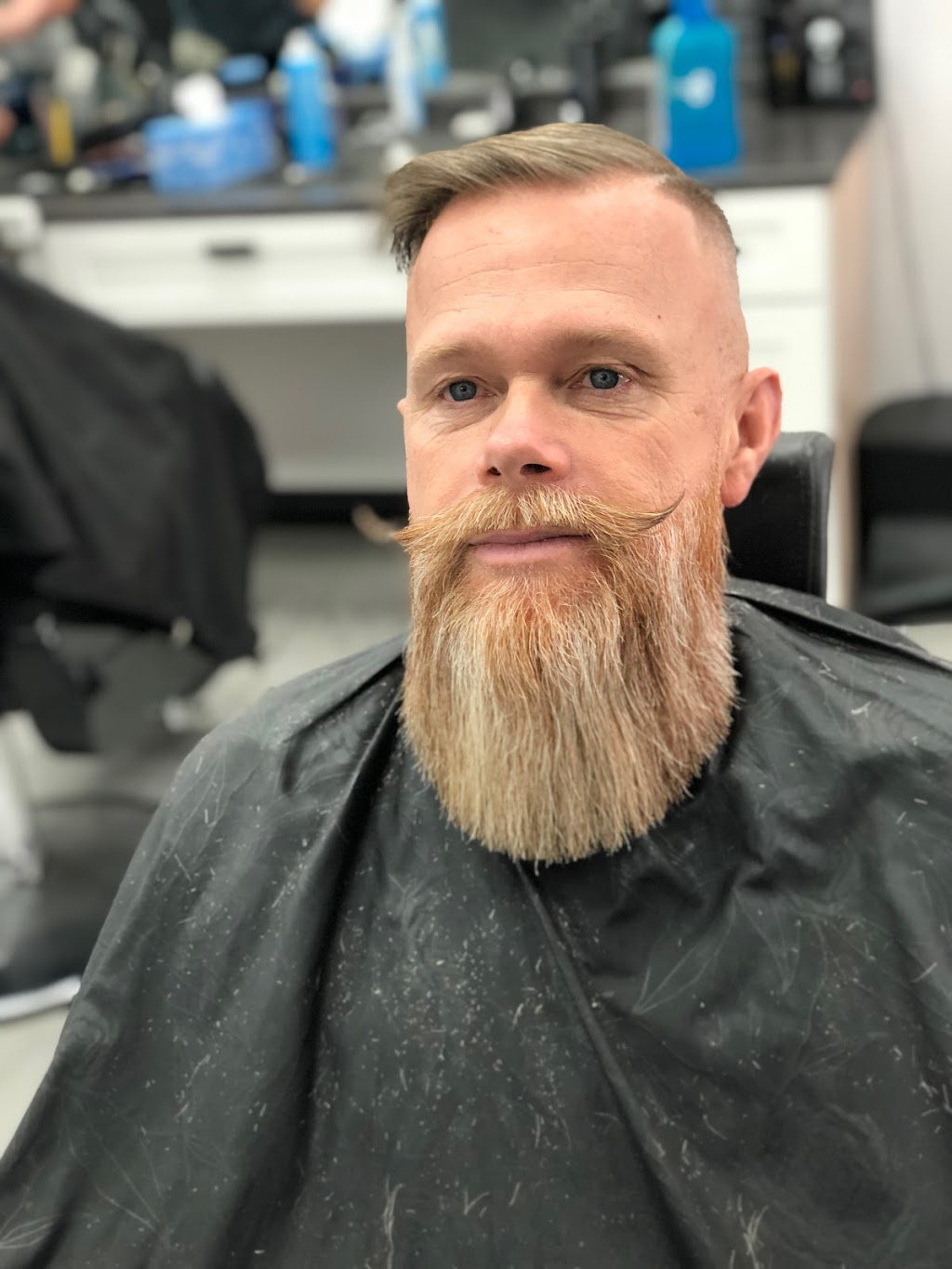 Elegance barbershop | 32081 Lougheed Hwy B2, Mission, BC V2V 1A3, Canada | Phone: (604) 287-5488