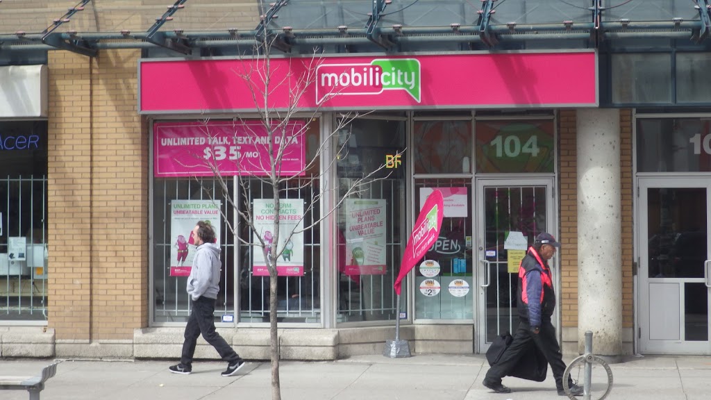 chatr Mobile | 104 Dundas St E, Toronto, ON M5B 1C9, Canada | Phone: (647) 346-0855