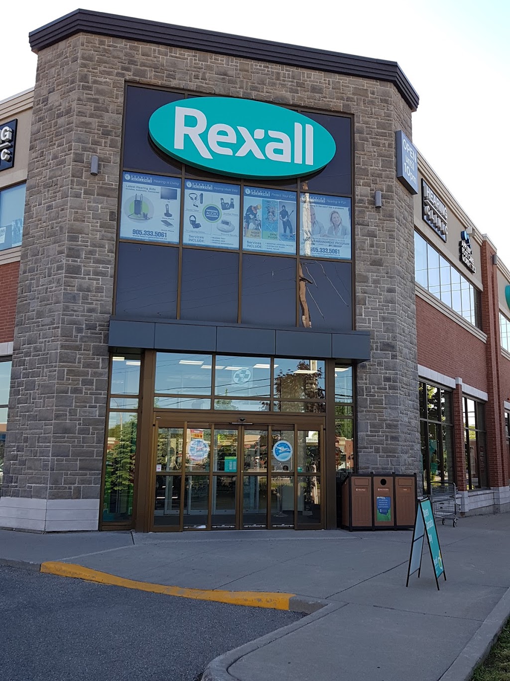 Rexall | 5061 New St, Burlington, ON L7L 1V2, Canada | Phone: (905) 637-7795