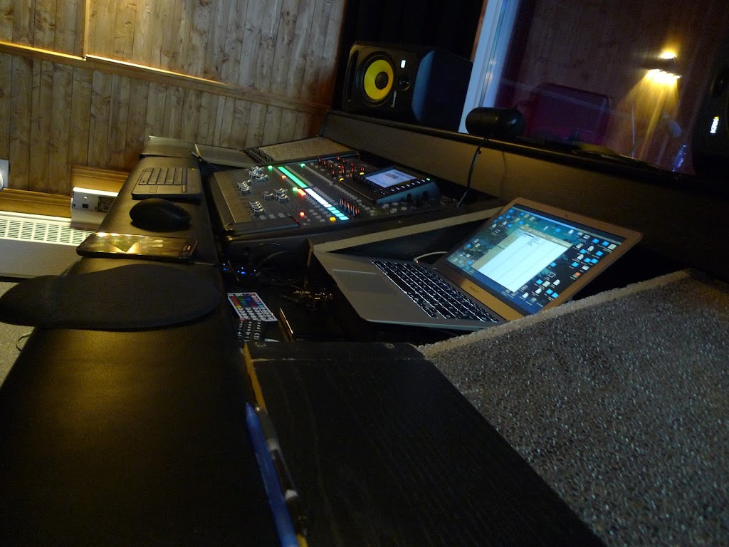 Studio 224 | Montreal, QC H8R 2A7, Canada | Phone: (438) 938-3504