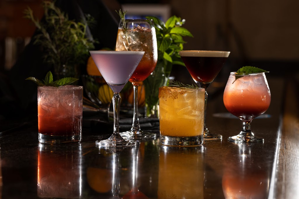 Cinnamon Bear Bar & Grille | 4050 Whistler Way, Whistler, BC V0N 1B4, Canada | Phone: (604) 966-5057