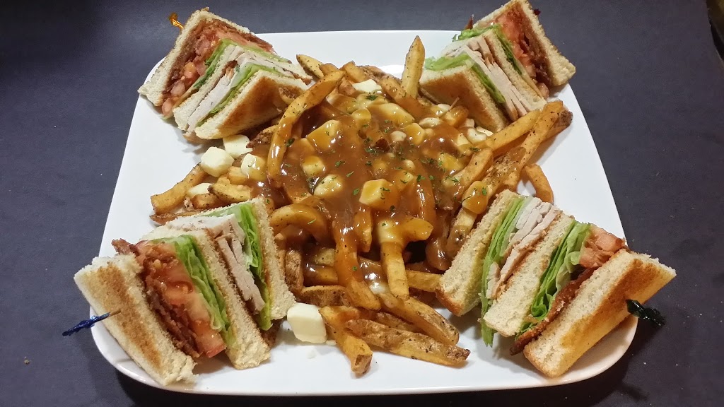 Black Bear Pub | 1125 OConnor Dr, East York, ON M4B 2T5, Canada | Phone: (416) 752-5182