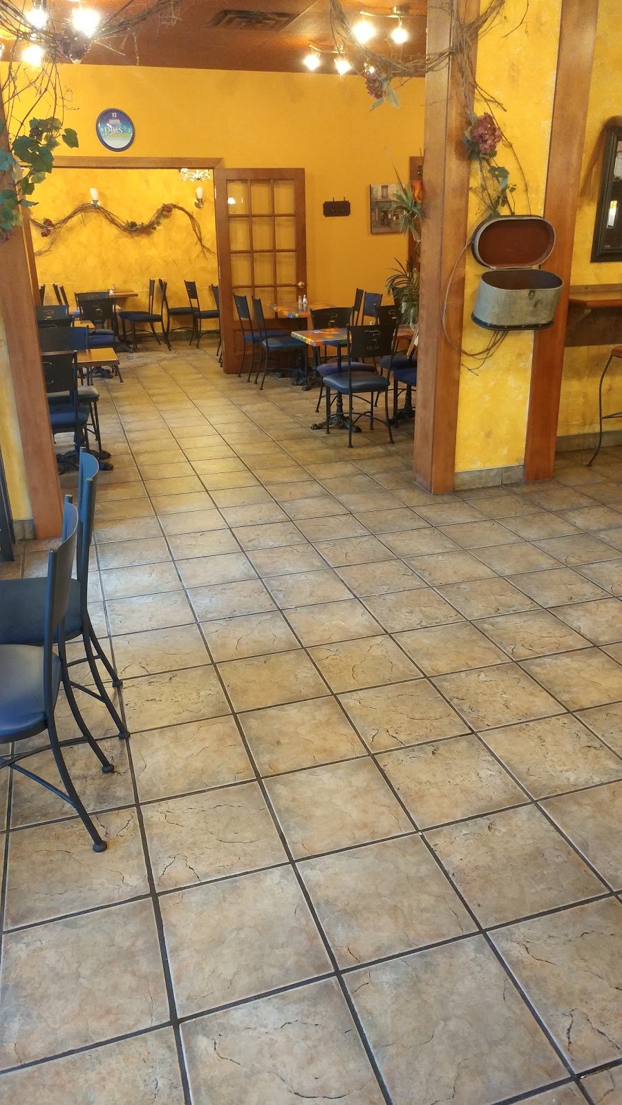 Bistro Express | 3174 Boul Industriel, Laval, QC H7L 4P7, Canada | Phone: (450) 629-9828