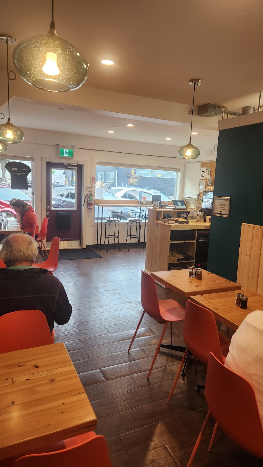 The Broken Bow | 5405 Argyle St, Port Alberni, BC V9Y 1T6, Canada | Phone: (778) 421-7542
