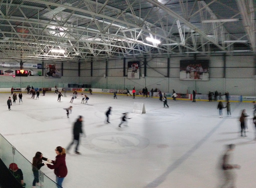 Arena Leo Crepin | 255 Boulevard Brisebois, Châteauguay, QC J6K 3X4, Canada | Phone: (450) 698-3140