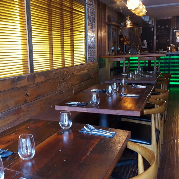 iSLAS FILIPINO BBQ & BAR | 1690 Queen St W, Toronto, ON M6R 1B3, Canada | Phone: (416) 533-0777