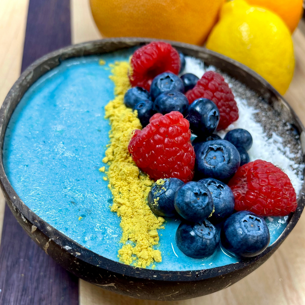 Unbelievabowl Smoothie Bowls | 420 Leacock Dr unit j, Barrie, ON L4N 5G5, Canada | Phone: (249) 880-5070