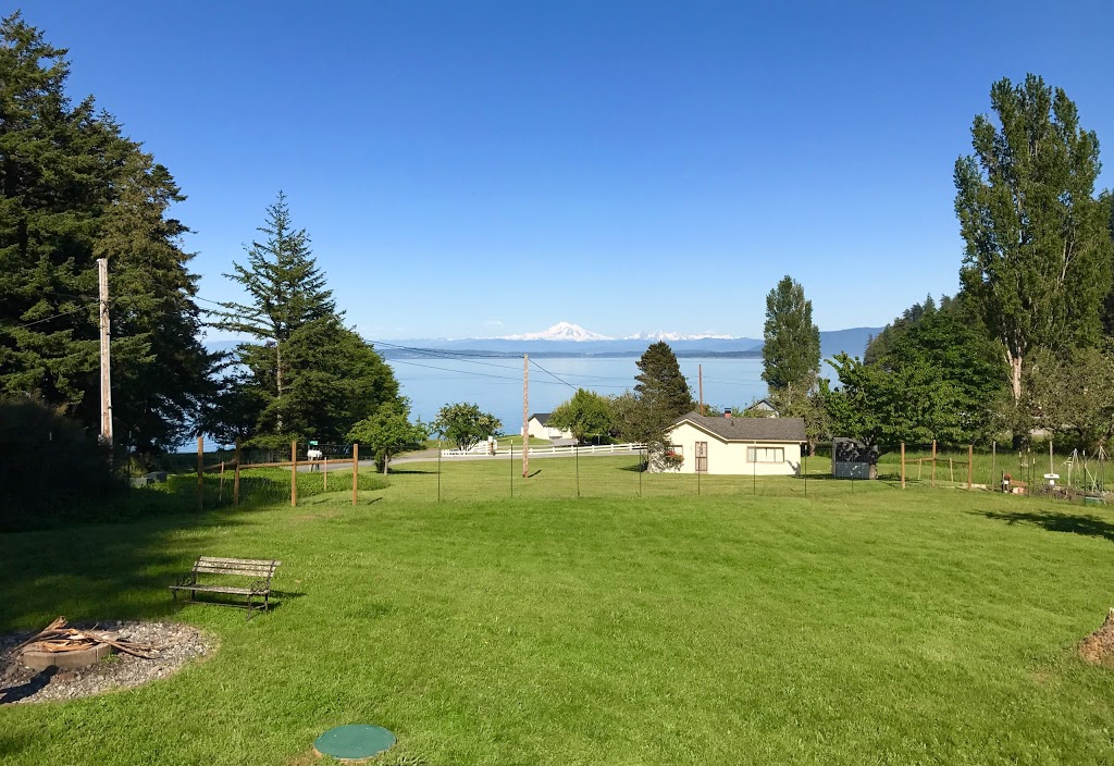 Orcas Island Craftsman Beach House | 37 Raccoon Point Rd, Eastsound, WA 98245, USA | Phone: (425) 327-9924