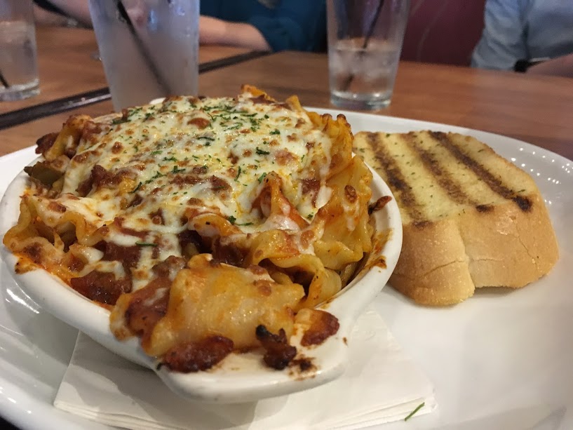 Boston Pizza Bingemans | 425 Bingemans Centre Dr, Kitchener, ON N2B 3X7, Canada | Phone: (519) 745-8888