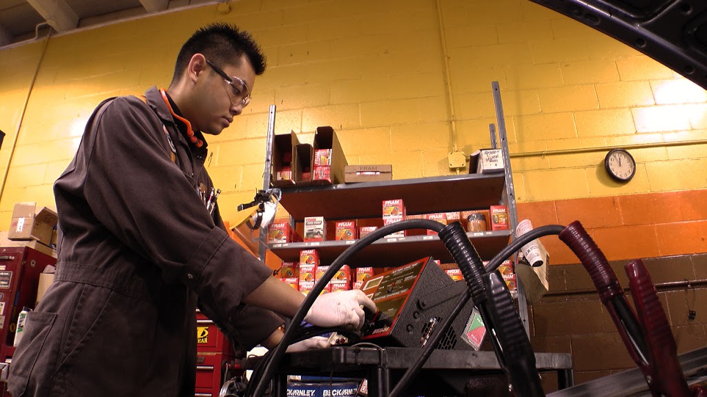 Minit-Tune & Brake Auto Centres | 1353 Main St, North Vancouver, BC V7J 1C5, Canada | Phone: (604) 985-6550