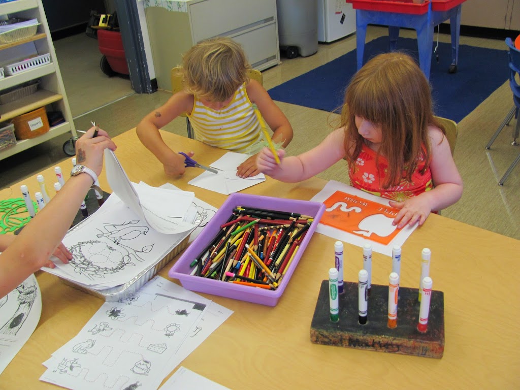 Buttons N Bows Childcare Inc. | 20190 48 Ave, Langley, BC V3A 3L4, Canada | Phone: (604) 209-4340