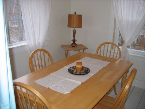 The Cottage in Wolfville | 41 Willow Ave, Wolfville, NS B4P 2H8, Canada | Phone: (902) 697-2502
