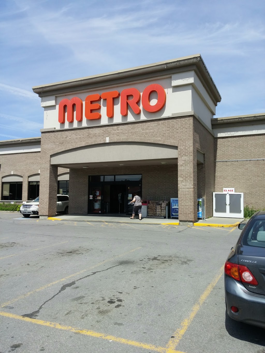 Metro Boucher St-Jean-de-Matha | 841 Route Louis-Cyr, Saint-Jean-de-Matha, QC J0K 2S0, Canada | Phone: (450) 886-1010