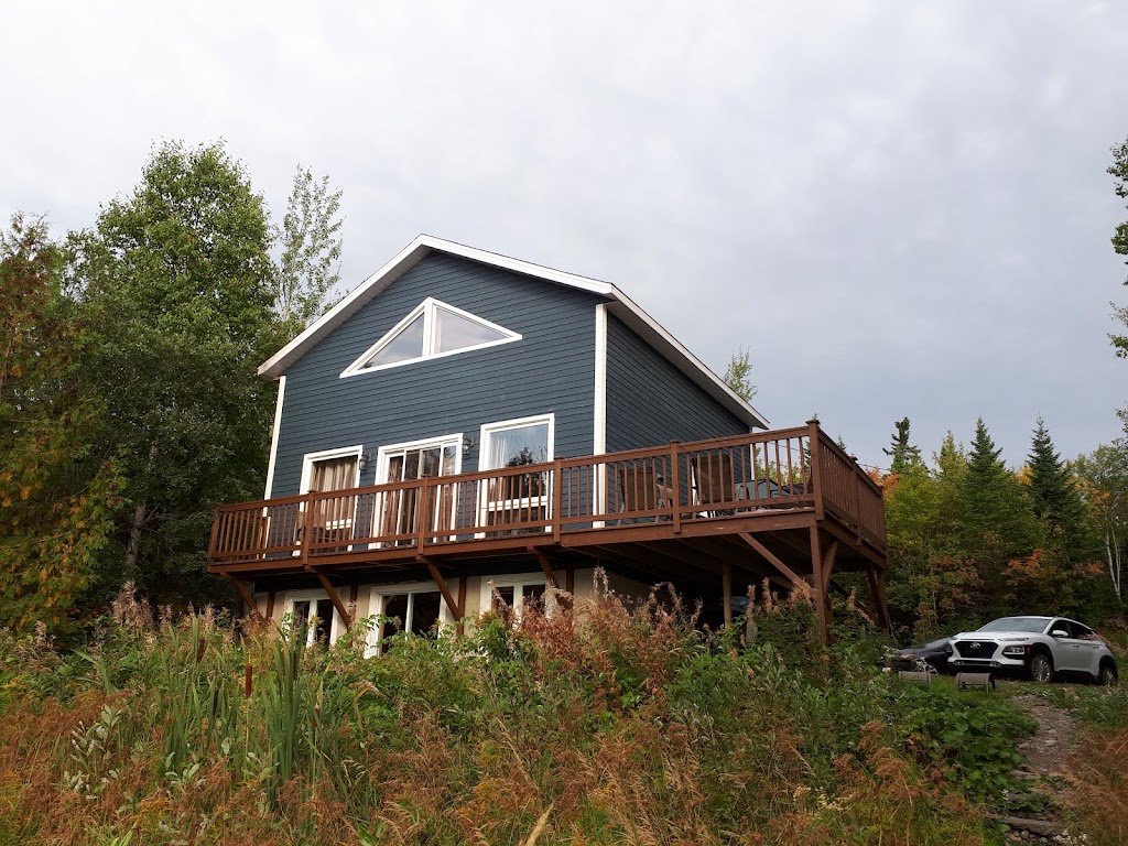 Villa Larose | 1280 Rte de Picard, Saint-Athanase, QC G0L 2L0, Canada | Phone: (418) 862-4444