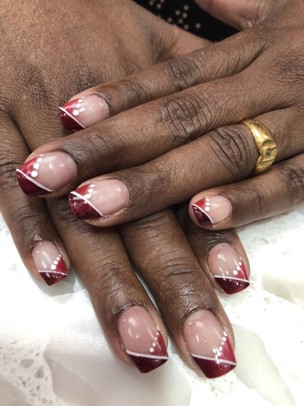 Ongles Spa Chantal | 5785 Boulevard des Laurentides, Laval, QC H7K 2K5, Canada | Phone: (450) 937-5784