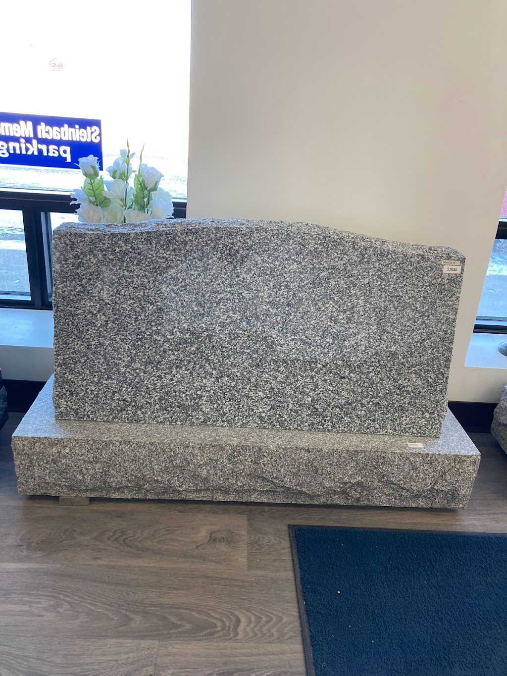 Steinbach Memorials | 22 Loewen Blvd, Steinbach, MB R5G 1X4, Canada | Phone: (204) 326-9479