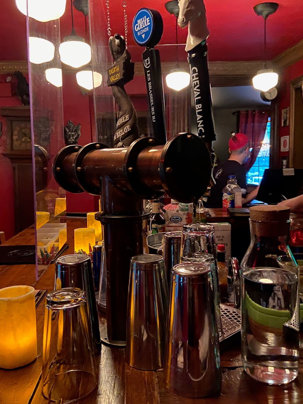 Bistro Le Slang | 28 La Grand-Rue, Sainte-Catherine-de-Hatley, QC J0B 1W0, Canada | Phone: (819) 868-9007