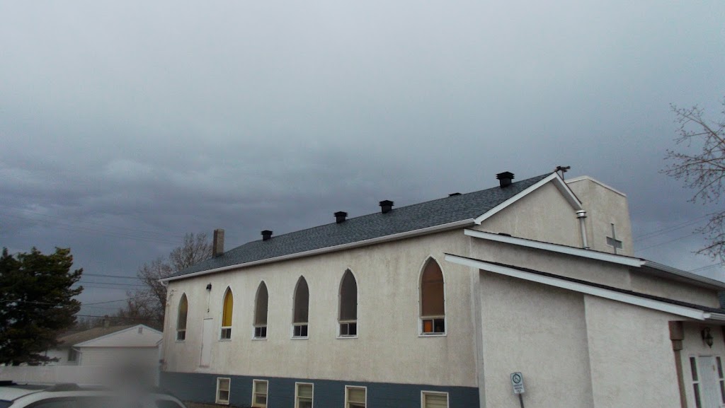 Roof Runner Roofing Ltd. | 232 Spruce St #103, Alberta T4E 1B4, Canada | Phone: (403) 550-2674