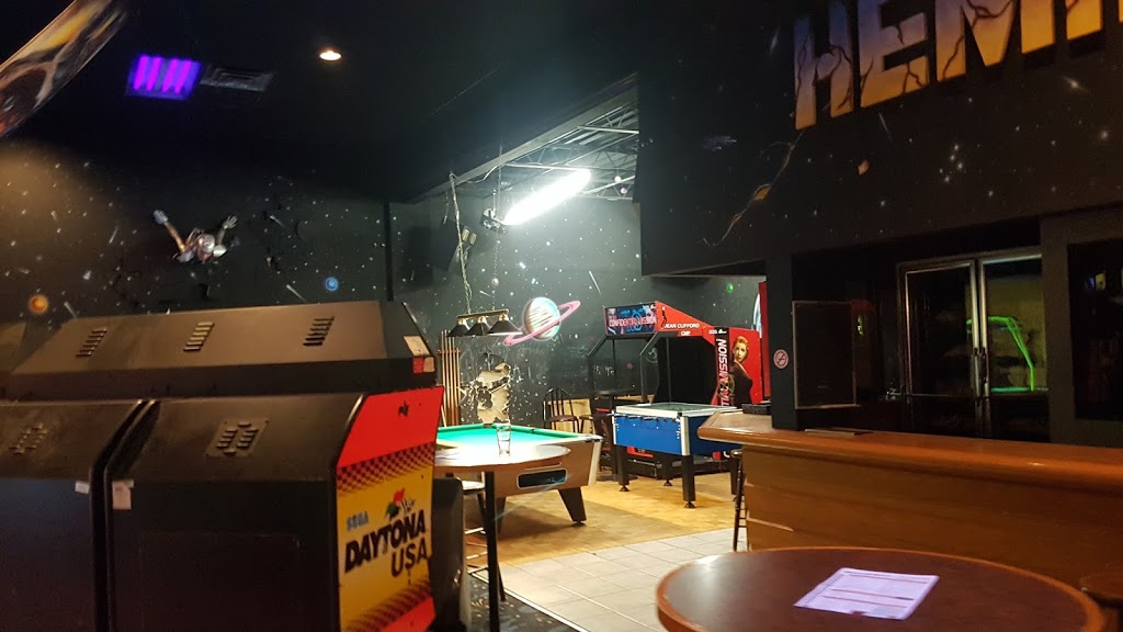 Brooklyns Bar & Grill | 4065 Harvester Rd, Burlington, ON L7N 3R8, Canada | Phone: (905) 681-1000