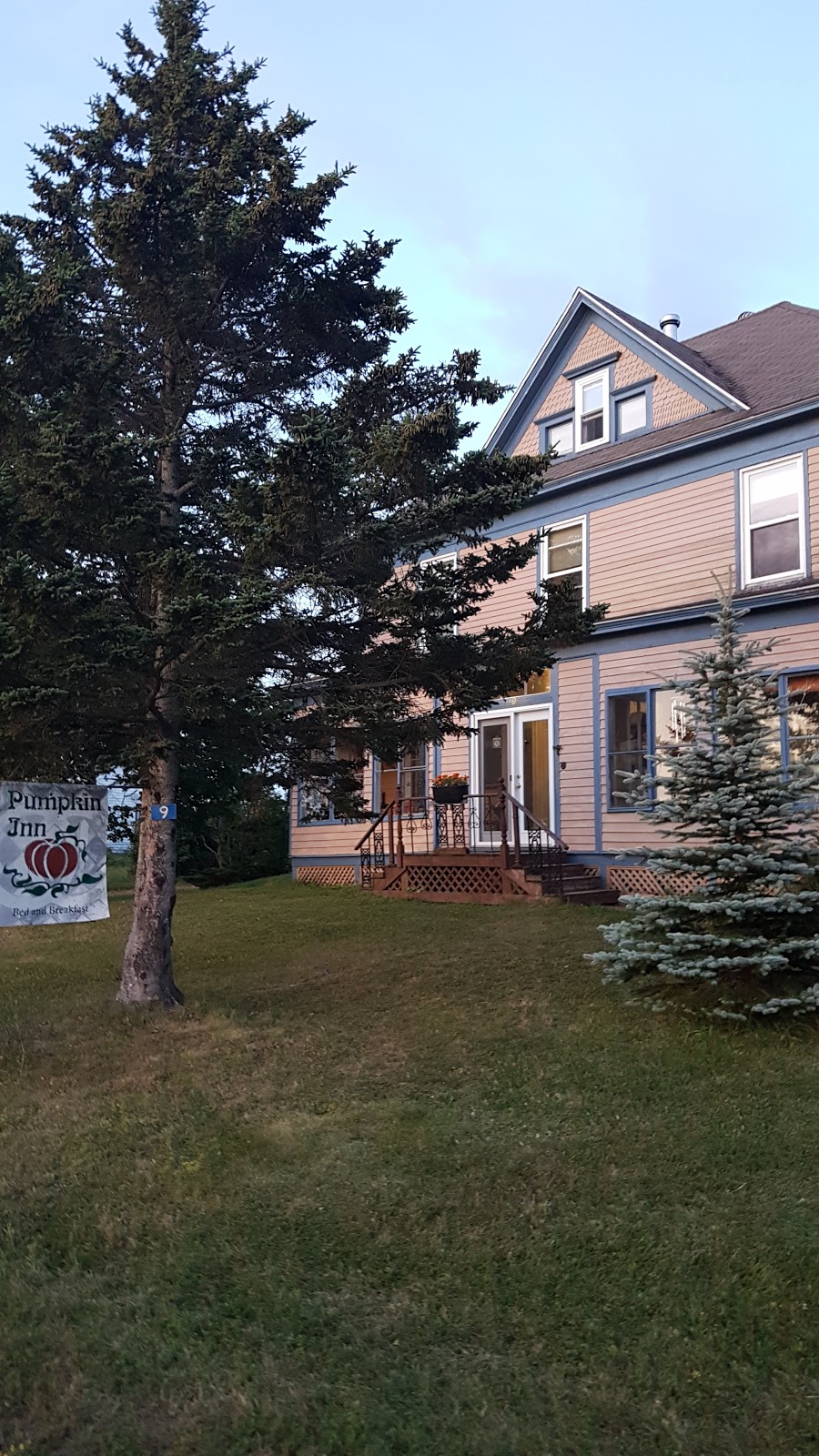 Pumpkinn B&B | 9 Mill St, Port Elgin, NB E4M 2E4, Canada | Phone: (506) 538-1906