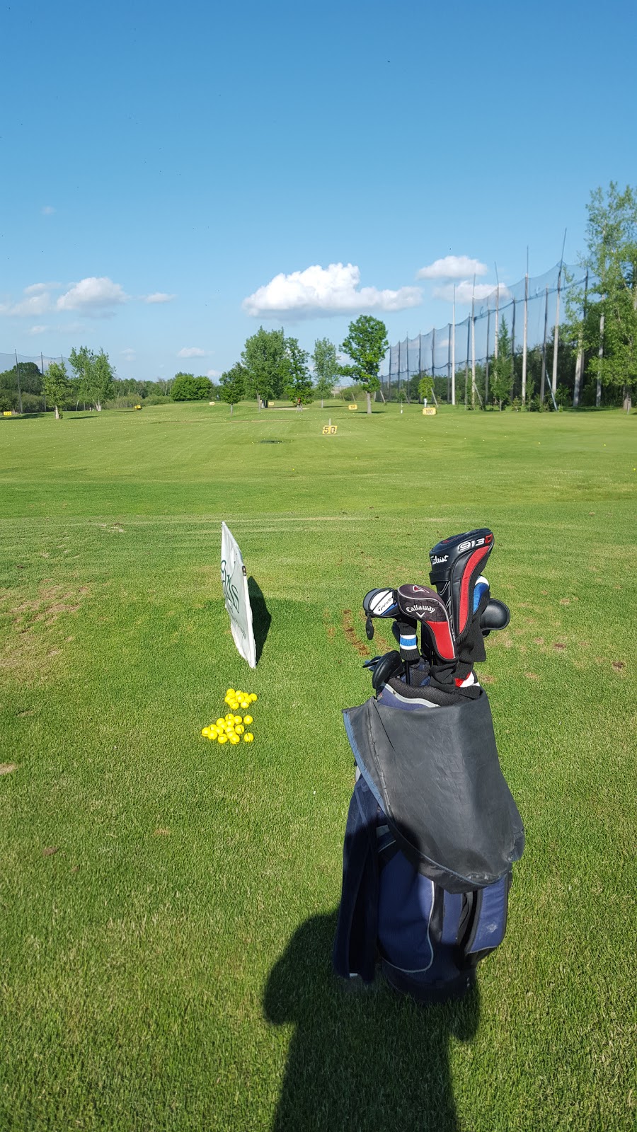 Hackers & Smackers Golf Driving Range | 921 Elmhurst Rd, Winnipeg, MB R3R 3X8, Canada | Phone: (204) 897-4747