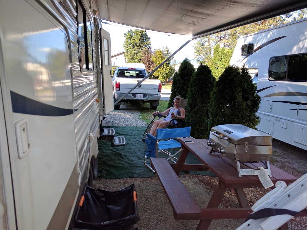 Shady Lane RV & Trailer Park | 1510 Glenmore Rd, Kelowna, BC V1V 2H1, Canada | Phone: (250) 868-1030