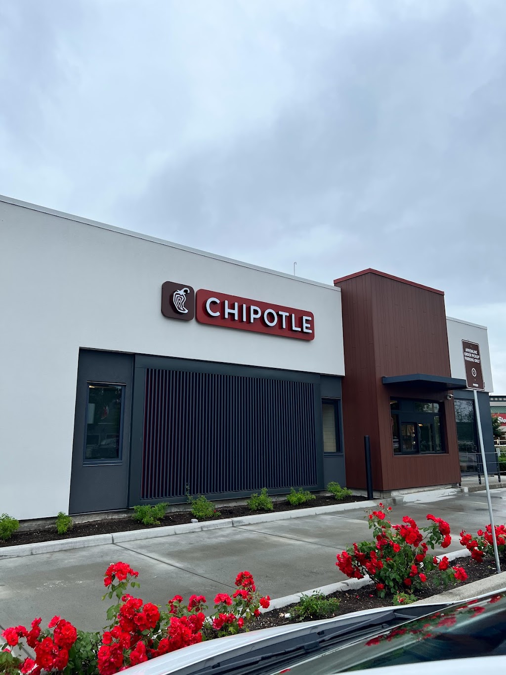 Chipotle | 2325 Ottawa St, Port Coquitlam, BC V3B 8A4, Canada | Phone: (604) 475-7240