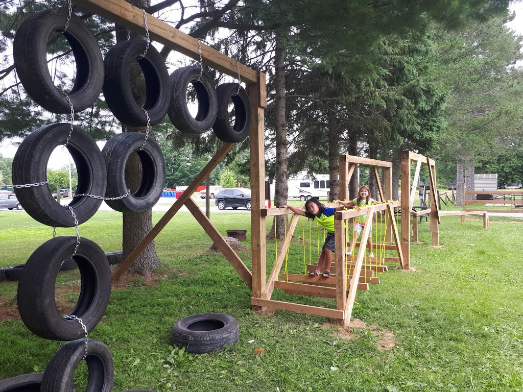 Camping Paradis | 4304 Champlain Rd, Bourget, ON K0A 1E0, Canada | Phone: (613) 487-3394
