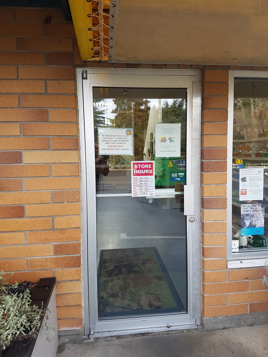 Parksville Animal Hospital | 255 Island Hwy E, Parksville, BC V9P 2G3, Canada | Phone: (250) 248-8318