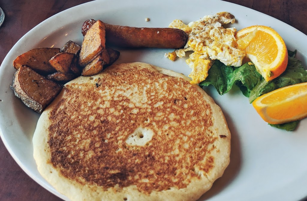Restaurant Alpina | 1189 Chemin de la Montagne, Gatineau, QC J9J 3S2, Canada | Phone: (819) 607-6677
