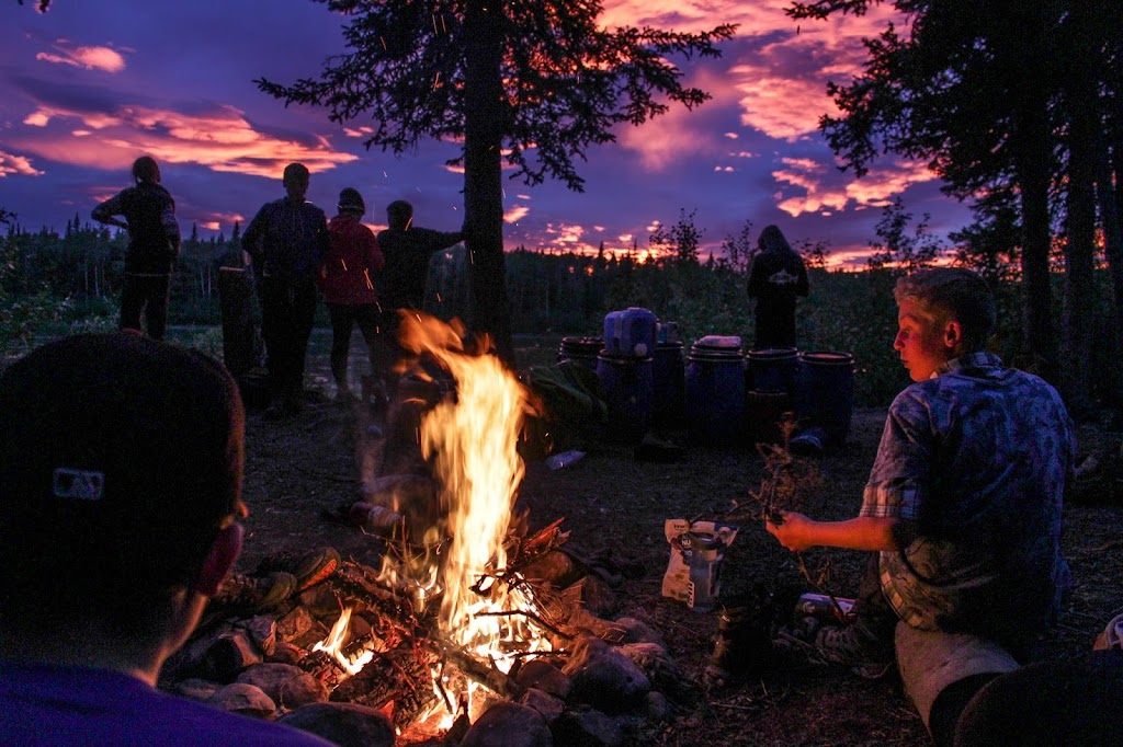 Fireside Adventures | 562 Spyglass Pl, Gibsons, BC V0N 1V9, Canada | Phone: (604) 241-9169