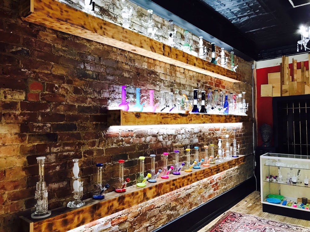 Roncys 420 | 1712 Queen St W, Toronto, ON M6R 1B3, Canada | Phone: (416) 551-3437