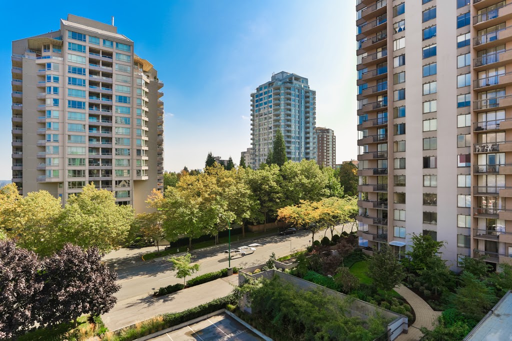 Parkview Towers | 4769 Hazel St, Burnaby, BC V5H 1S7, Canada | Phone: (604) 634-0944