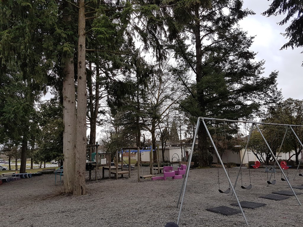Connaught Heights Elementary School | 2201 London St, New Westminster, BC V3M 3G1, Canada | Phone: (604) 517-6010
