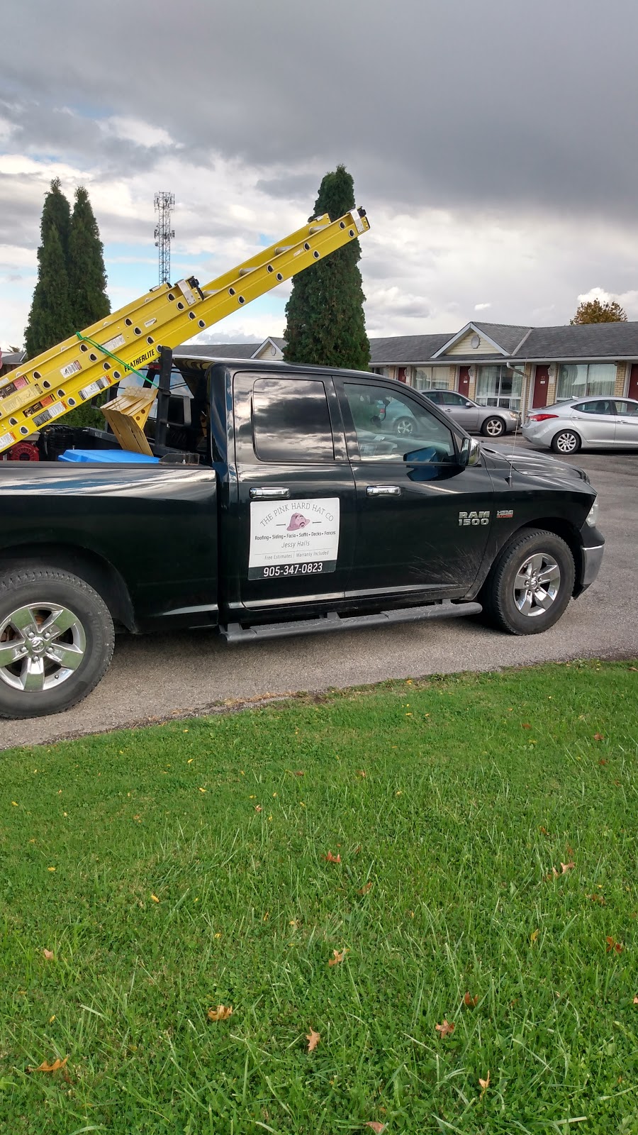 The Pink Hard Hat Co. | 103 Bartlett St, Thorold, ON L2V 4Y5, Canada | Phone: (905) 347-0823