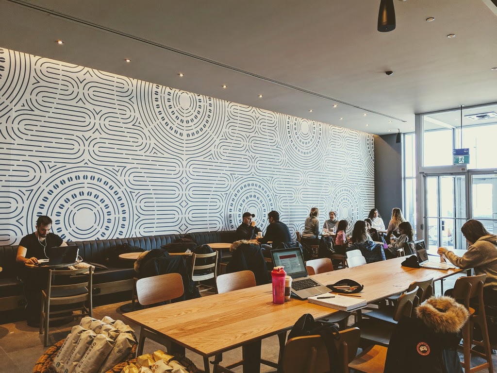 Starbucks Place 440 | 4630 Voie de Desserte Sud Batiment A, Laval, QC H7T 2P7, Canada | Phone: (438) 229-3784