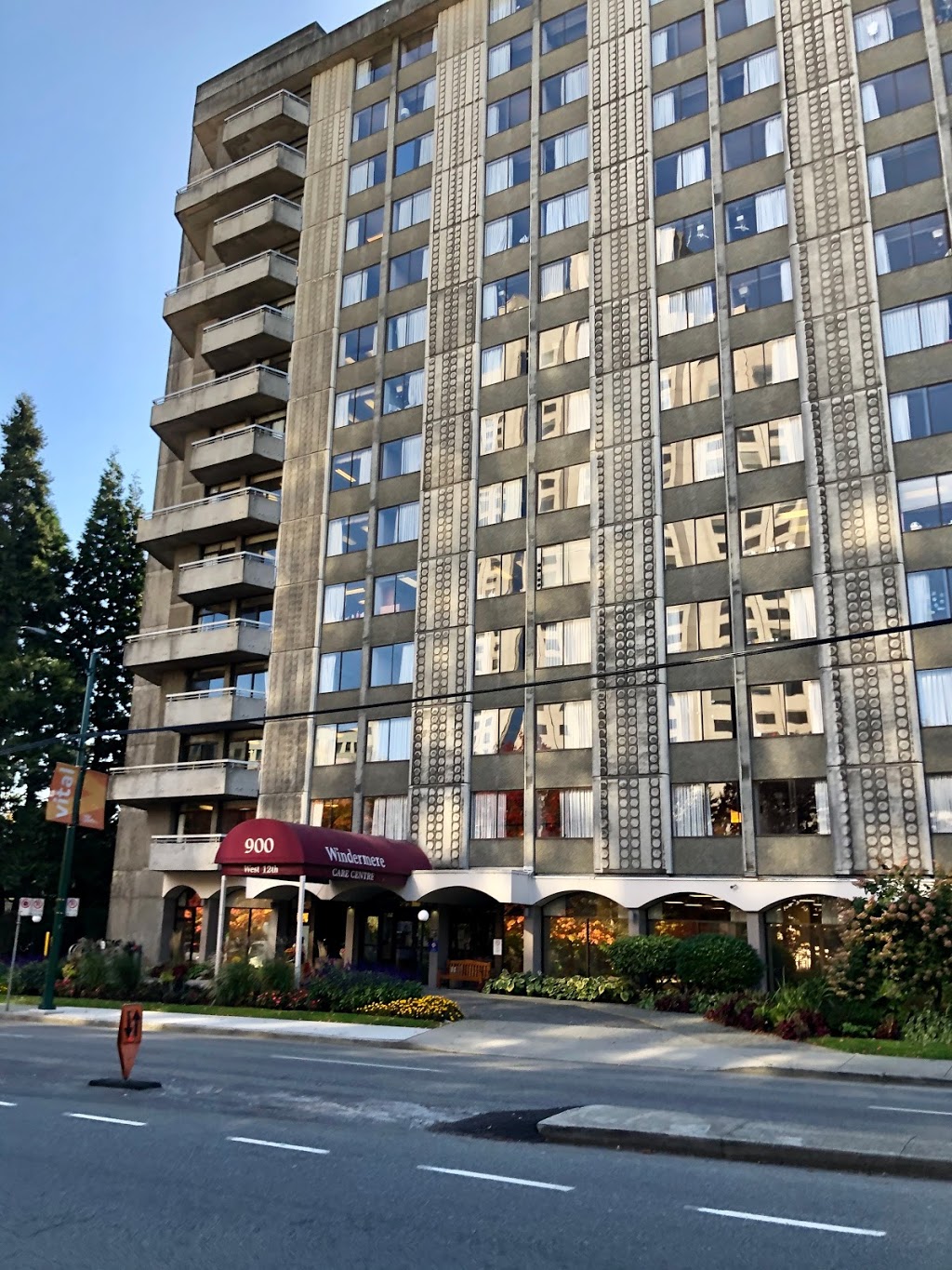 Windermere Care Centre | 900 W 12th Ave, Vancouver, BC V5Z 1N3, Canada | Phone: (604) 736-8676