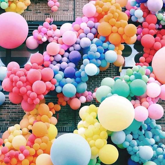 Balloon Bar | 9260 Boul Henri-Bourassa O, Saint-Laurent, QC H4S 1L5, Canada | Phone: (514) 545-4342