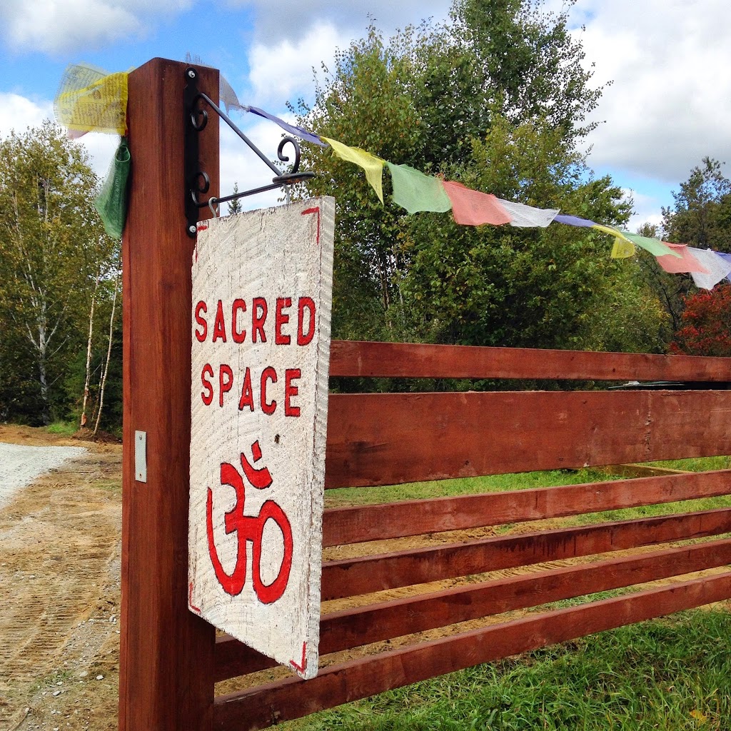 Le Studio Sacred Space | 1069 Chemin du Village, Mont-Tremblant, QC J8E 1G7, Canada | Phone: (819) 429-1682
