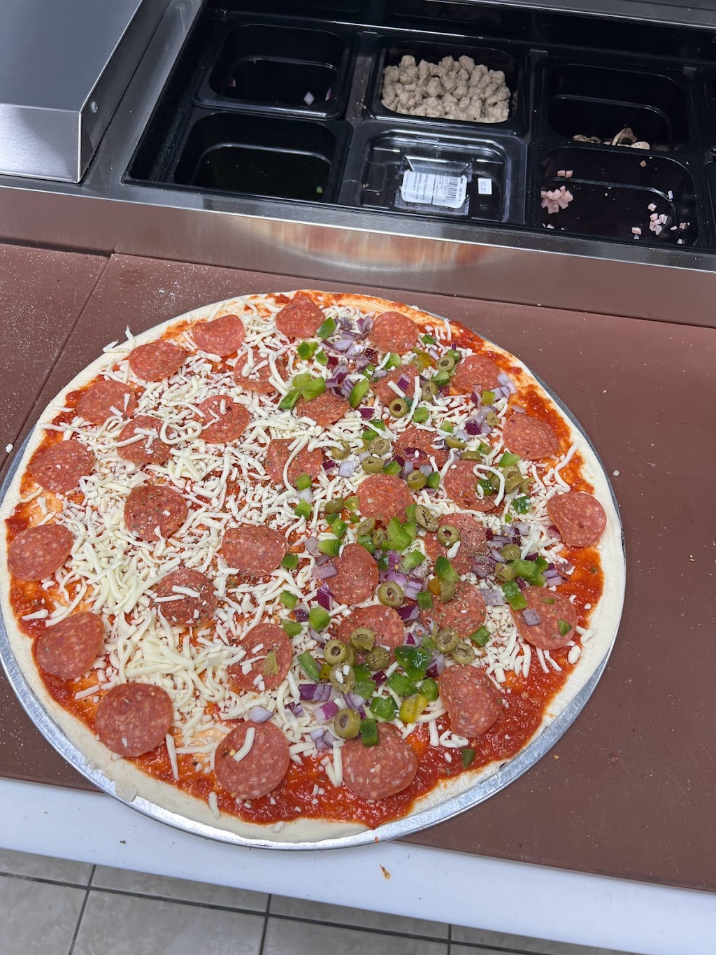 Baxter Pizzaria | 6802 County Rd 10, Alliston, ON L9R 1V2, Canada | Phone: (705) 424-2518