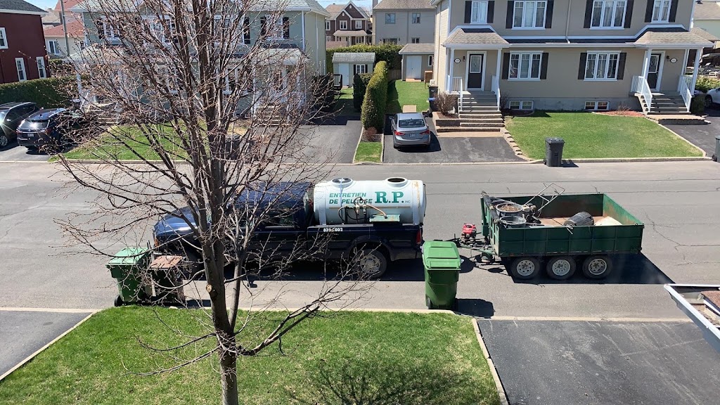 Entretien de Pelouses R. P. Inc | 1614 Rue Vaillancourt, Québec, QC G3E 1B1, Canada | Phone: (418) 845-9608
