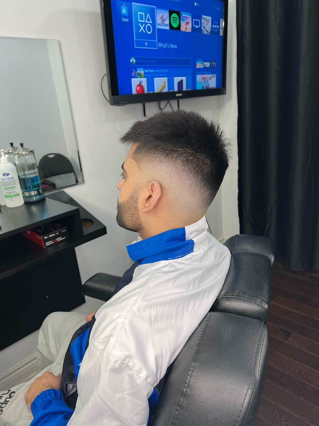Styles Lounge Barbershop | 7285 Golden Meadow Ct, Mississauga, ON L5W 0B8, Canada | Phone: (647) 982-2712