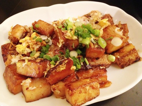 Bot Chien Saigon | 888 Dundas St E Unit D4-C, Mississauga, ON L4Y 4G6, Canada | Phone: (289) 232-3883