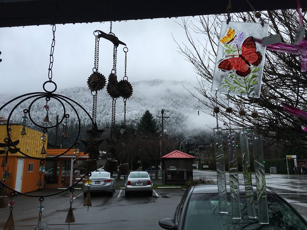 Casa Lifestyles | 110-196, Esplanade, Harrison Hot Springs, BC V0M 1K0, Canada | Phone: (604) 796-2972