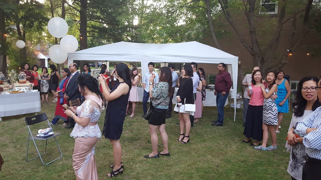 Charlton Park | 166 Charlton Blvd, North York, ON M2R 2J1, Canada | Phone: (416) 338-4386