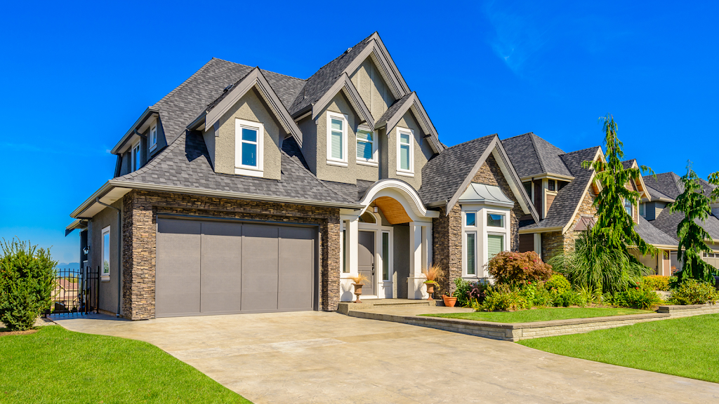 Construction Groupe Prévost Inc | 980 Rue Craig N, Cookshire-Eaton, QC J0B 1M0, Canada | Phone: (819) 875-1661